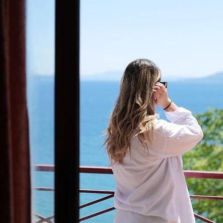 Hotel Ceka Sarandë エクステリア 写真