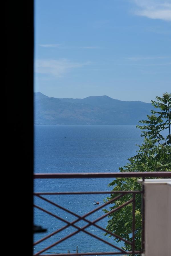Hotel Ceka Sarandë エクステリア 写真