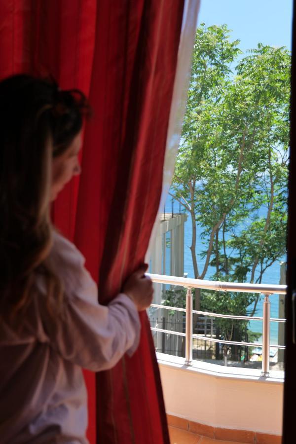 Hotel Ceka Sarandë エクステリア 写真