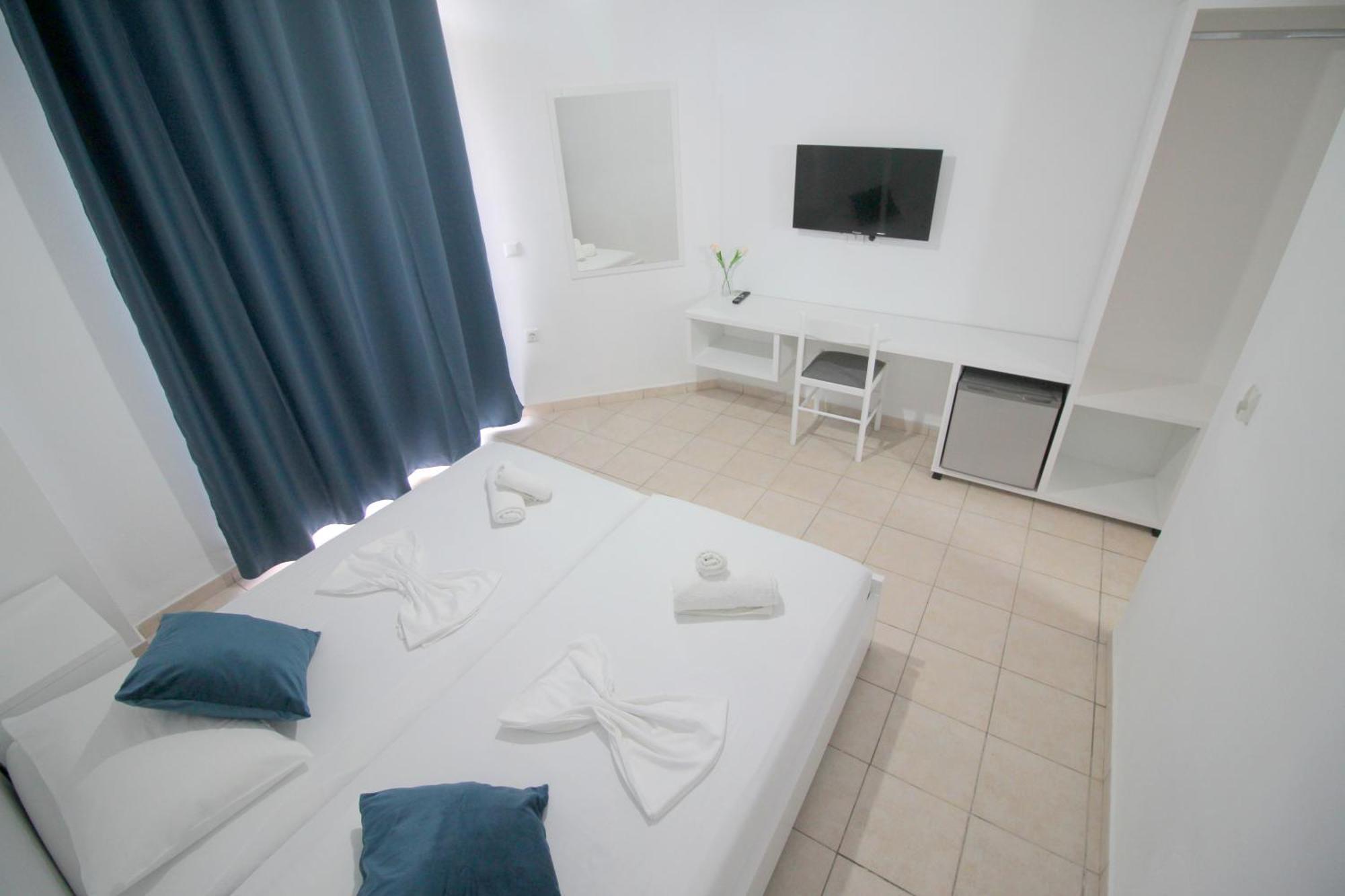 Hotel Ceka Sarandë エクステリア 写真