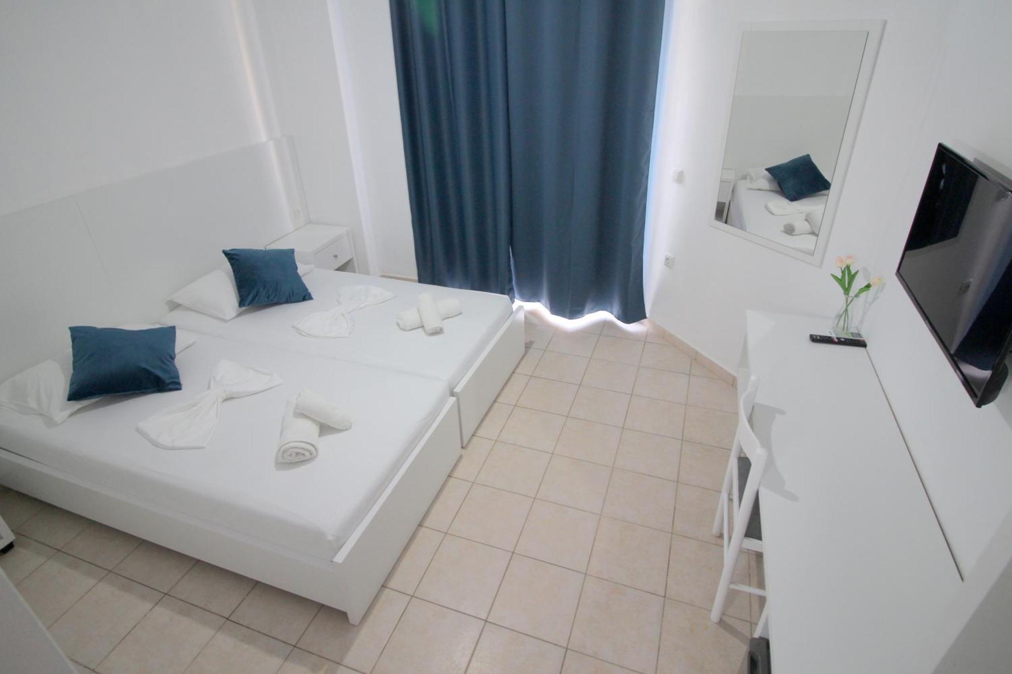 Hotel Ceka Sarandë エクステリア 写真