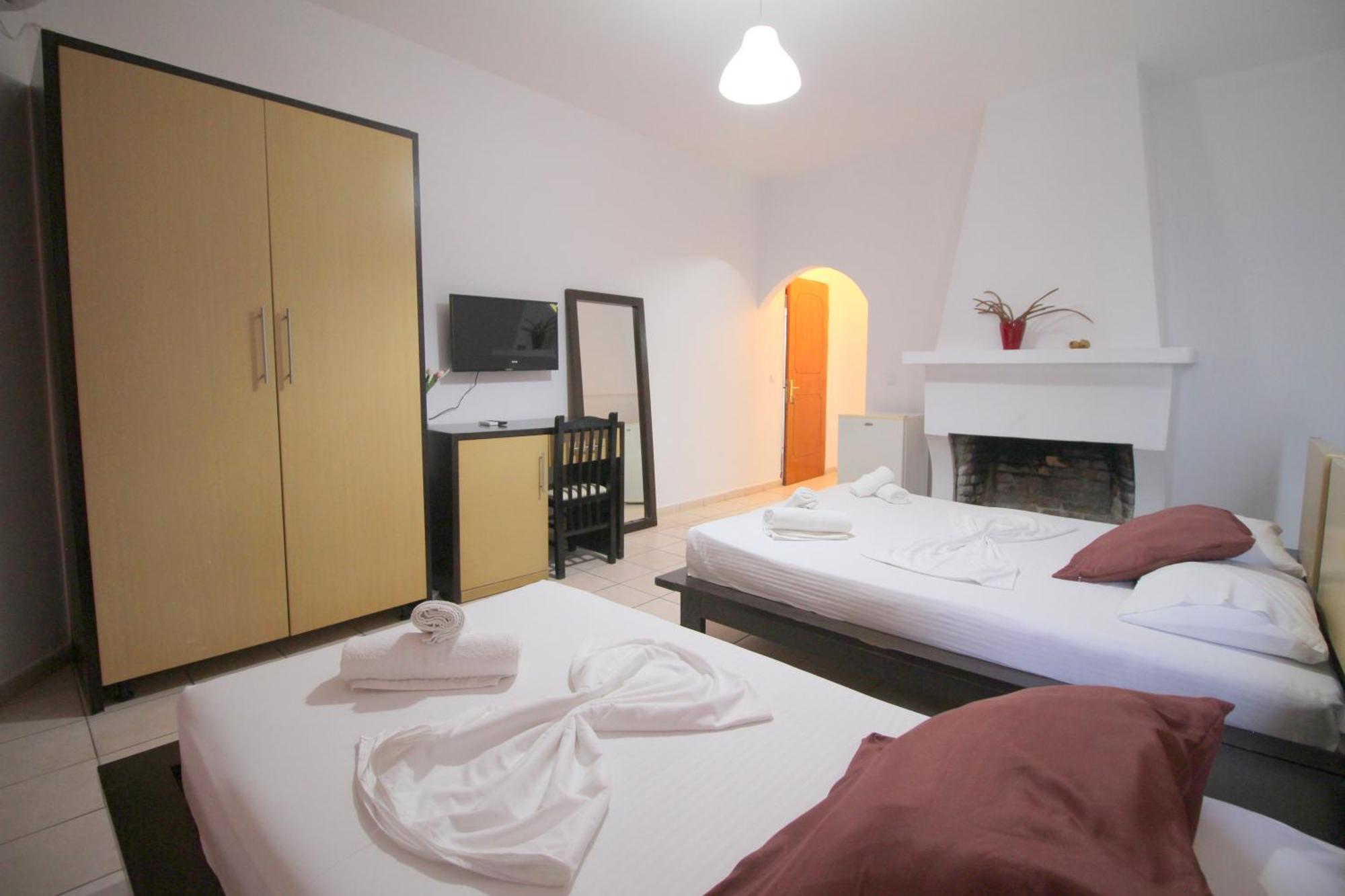 Hotel Ceka Sarandë エクステリア 写真