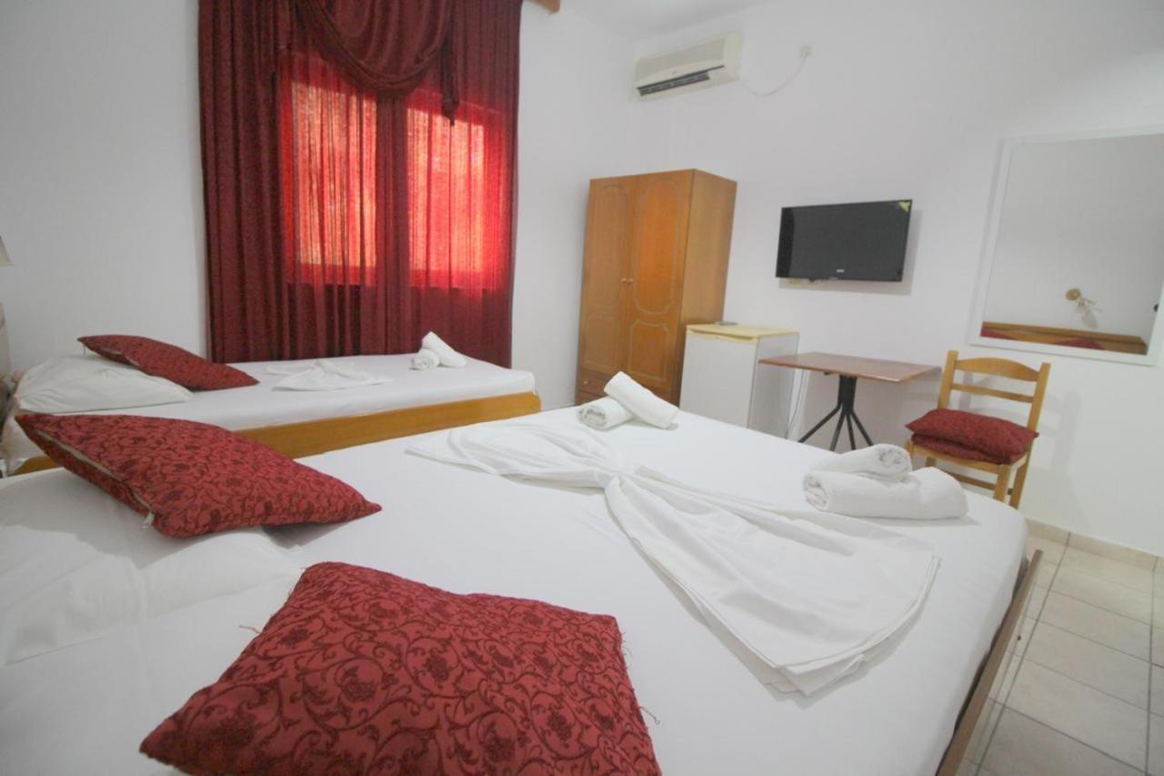 Hotel Ceka Sarandë エクステリア 写真