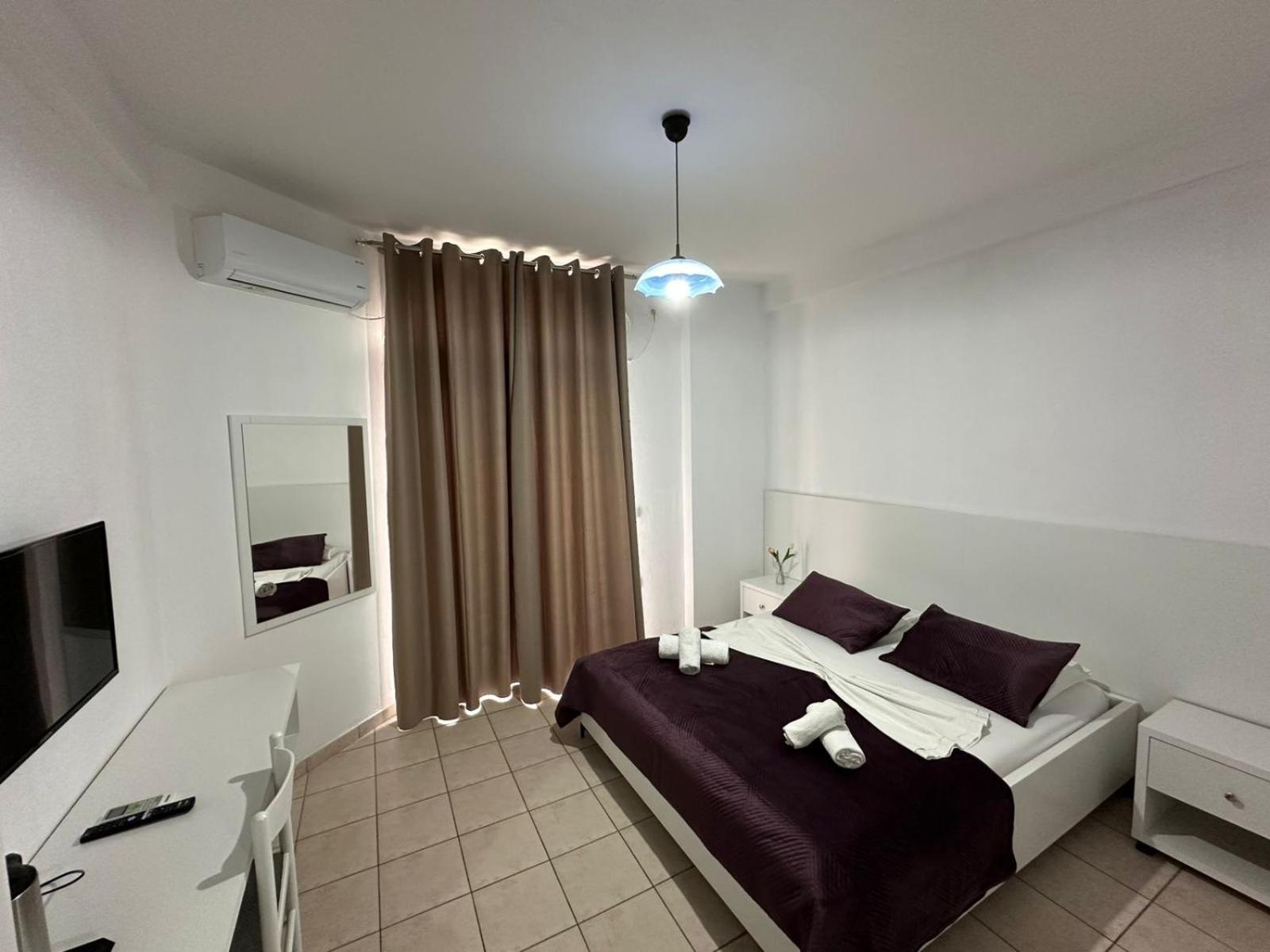 Hotel Ceka Sarandë エクステリア 写真