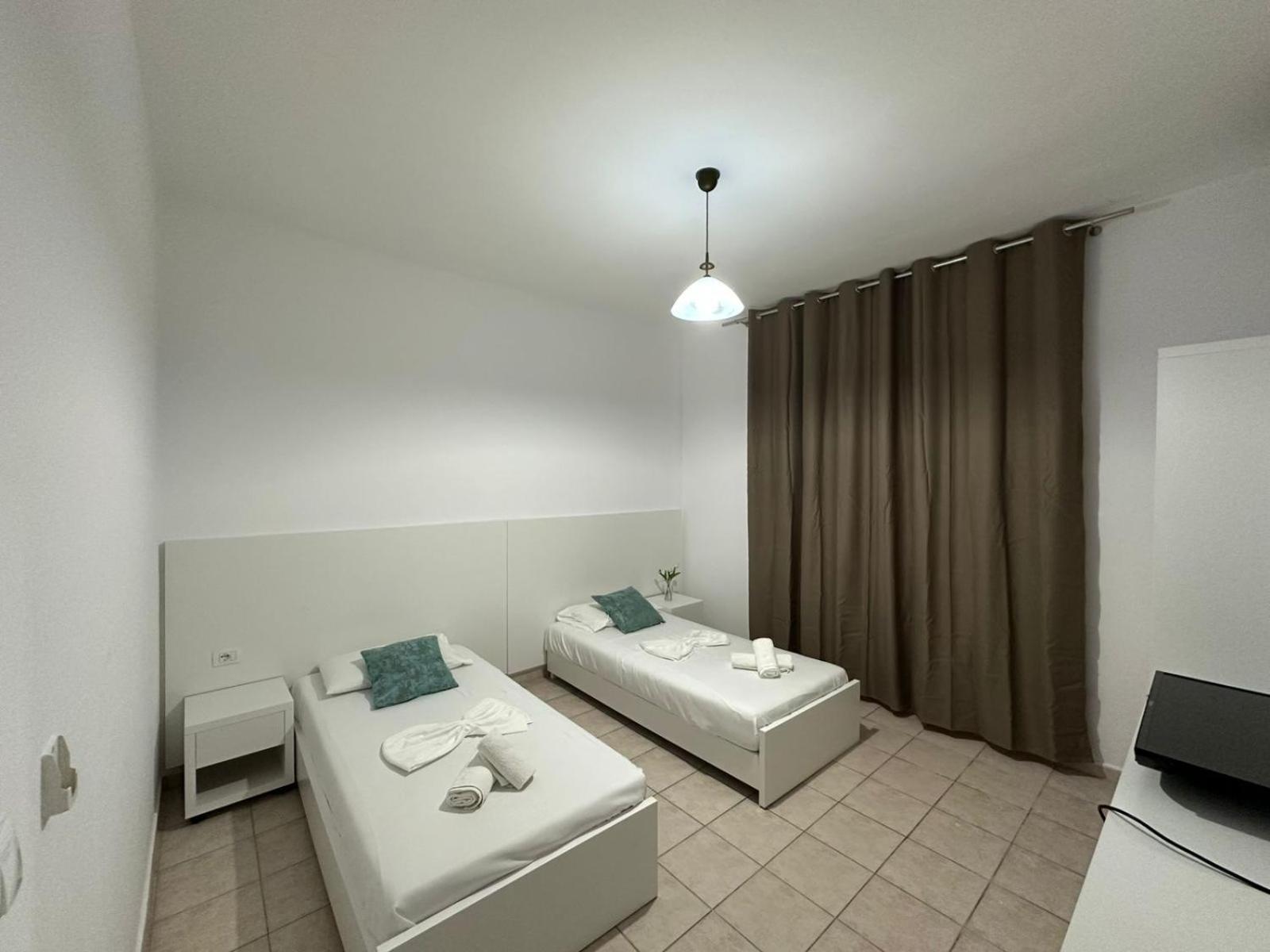 Hotel Ceka Sarandë エクステリア 写真