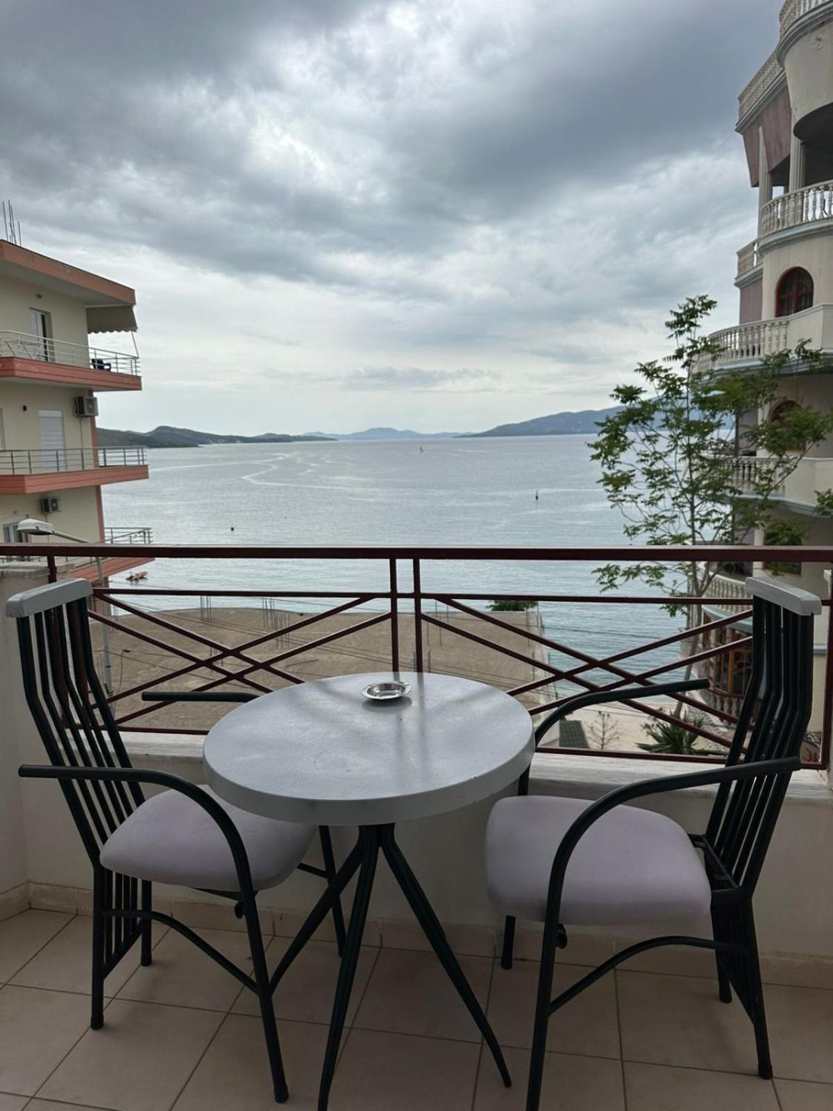 Hotel Ceka Sarandë エクステリア 写真