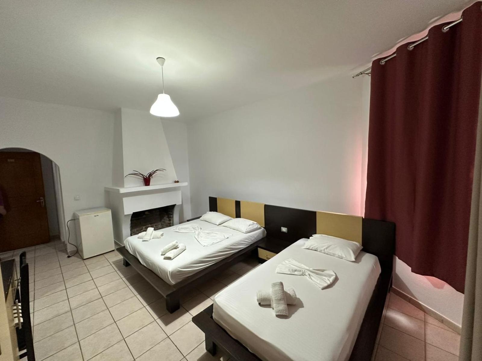 Hotel Ceka Sarandë エクステリア 写真